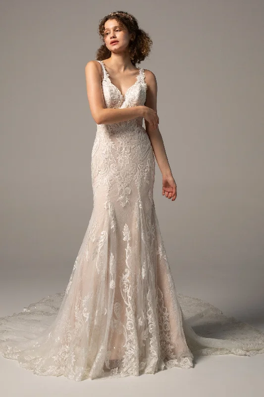 Trumpet-Mermaid Cathedral Train Tulle Wedding Dress CW2375