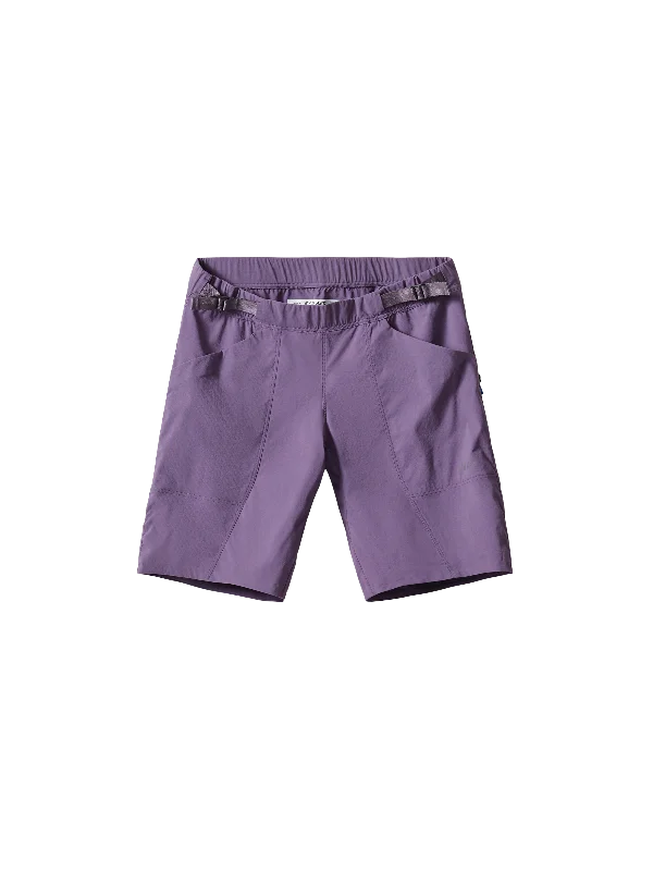 Men's pleated front twill shorts for a classic and sophisticated appearanceAlt_Road™ Overshort Men's pleated front twill shorts for a classic and sophisticated appearanceAlt_Road™ Overshort