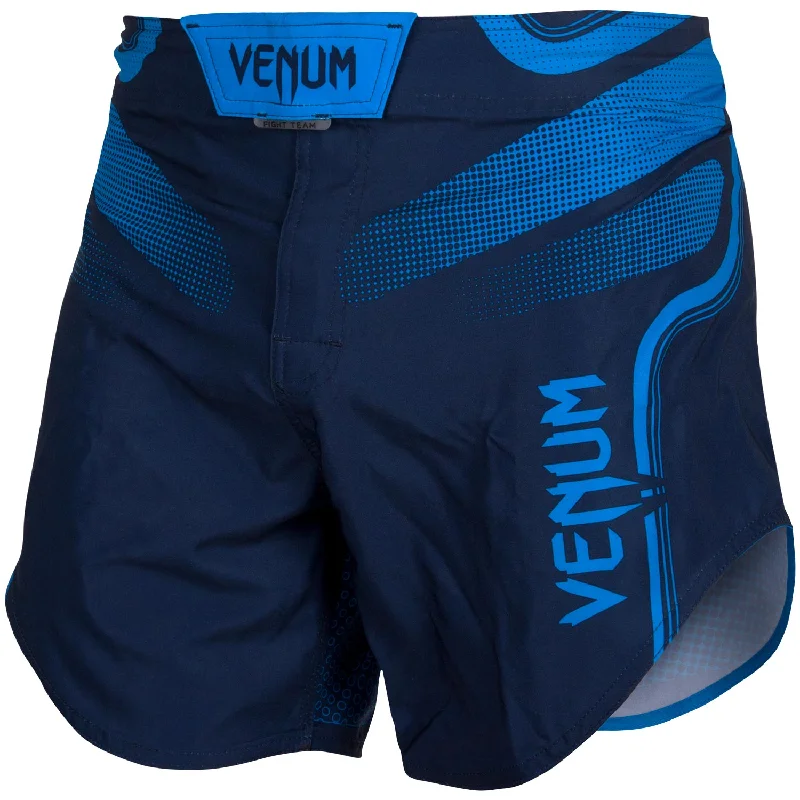 Men's checkered pattern wool shorts for a stylish winter layering optionFightshort court Venum Tempest 2.0 - Bleu/Bleu marine Men's checkered pattern wool shorts for a stylish winter layering optionFightshort court Venum Tempest 2.0 - Bleu/Bleu marine