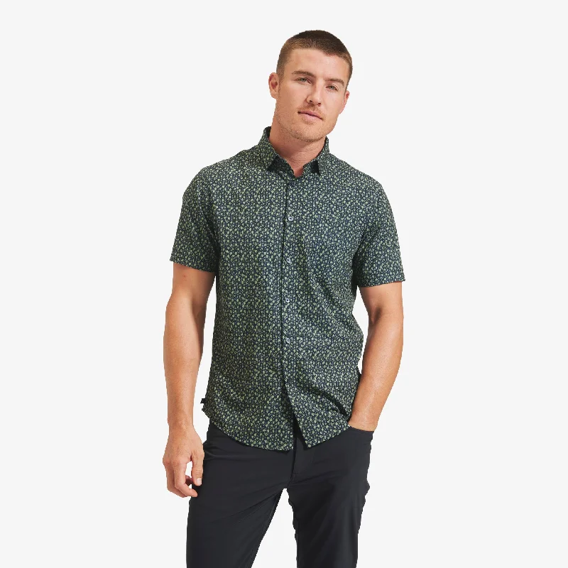 Men's Short - Sleeve Linen Casual Shirts in Light Khaki for a Breathable Summer OptionNavy Green Leaf Print