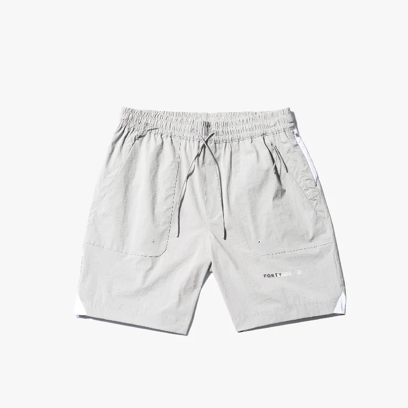 Men's adjustable - length convertible shorts for versatile useRay Tech Cargo Shorts (Grey/White)