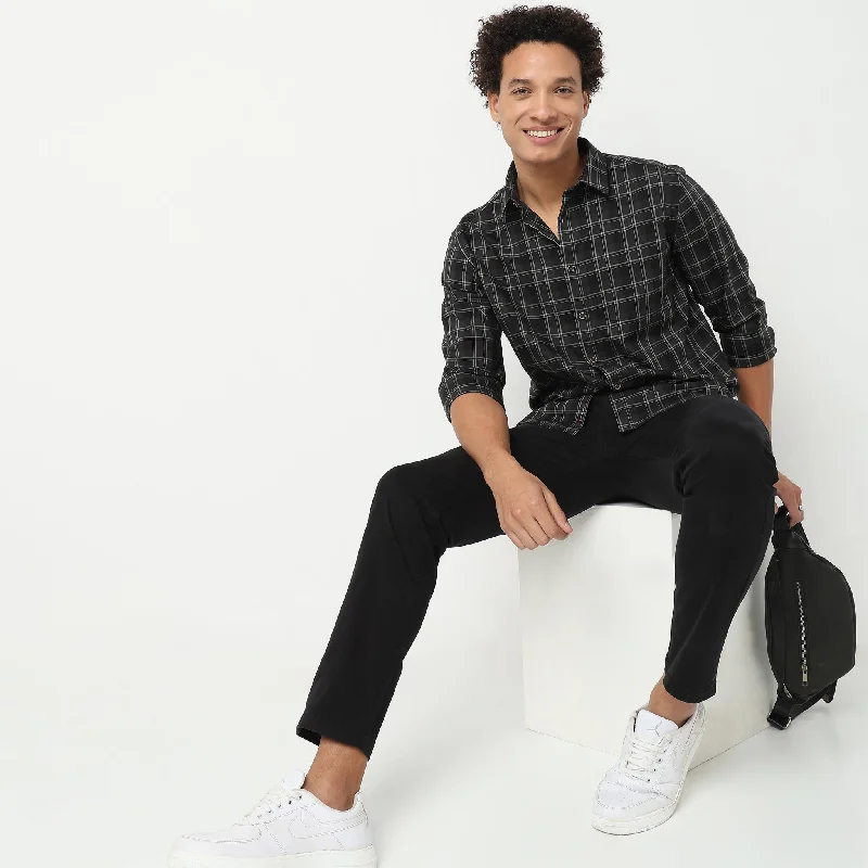 Men's Embroidered Detail Casual Shirts in Beige for a Touch of EleganceRegular Fit Checkered Shirt Men's Embroidered Detail Casual Shirts in Beige for a Touch of EleganceRegular Fit Checkered Shirt