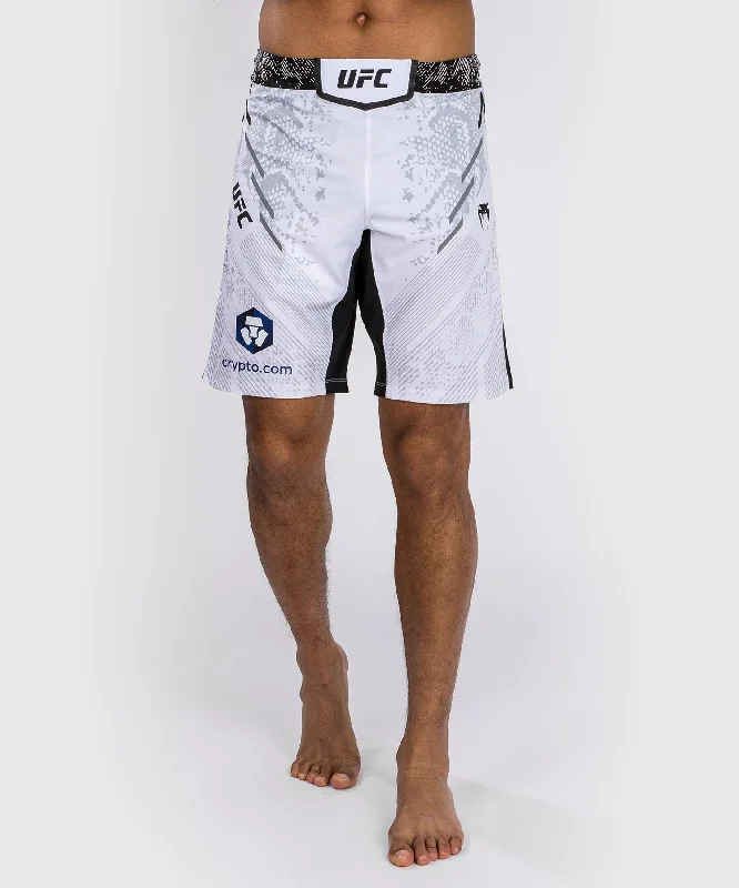 Men's adjustable - length convertible shorts for versatile useShorts de combat Coupe longue pour Hommes UFC Adrenaline by Venum Authentic Fight Night - Blanc
