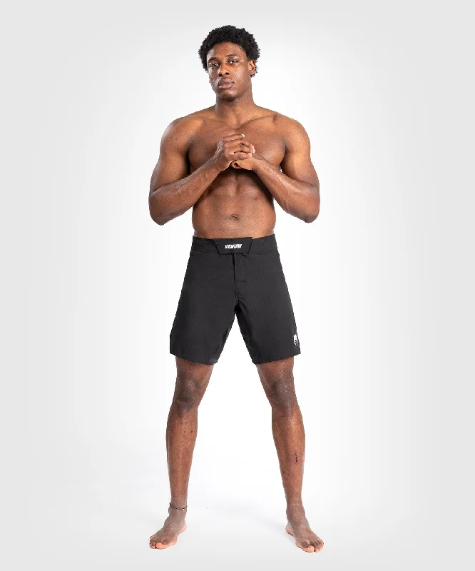 Men's pleated front twill shorts for a classic and sophisticated appearanceShort de Combat pour Hommes Venum Tempest - Noir/Gris Men's pleated front twill shorts for a classic and sophisticated appearanceShort de Combat pour Hommes Venum Tempest - Noir/Gris