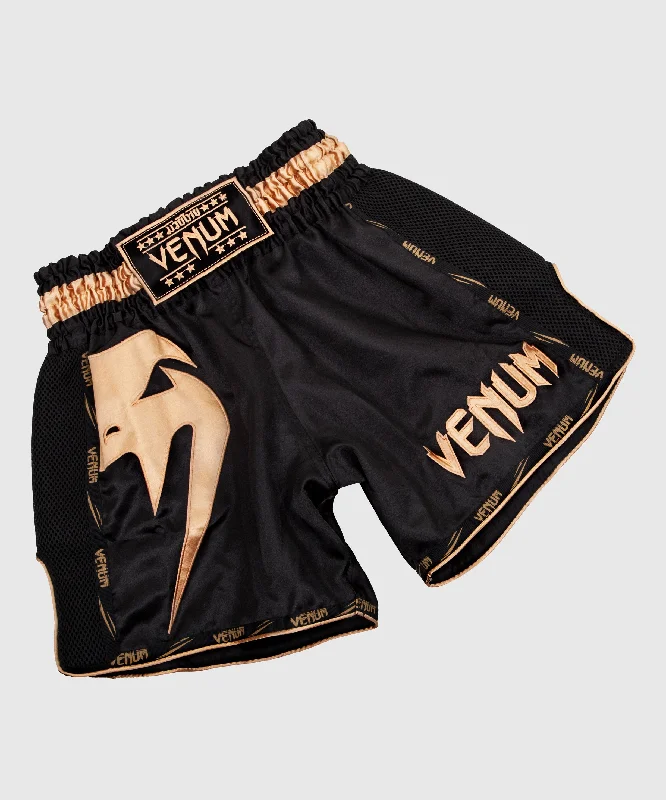 Men's moisture - wicking performance shorts for sweaty outdoor activitiesShort de Muay Thai Venum Giant Men's moisture - wicking performance shorts for sweaty outdoor activitiesShort de Muay Thai Venum Giant