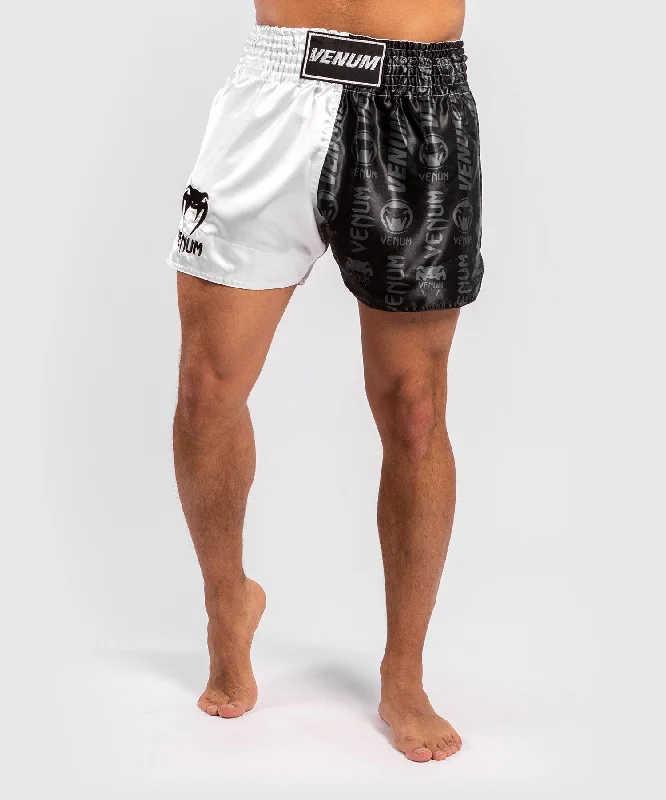 Men's drawstring casual linen shorts for a laid - back summer lookShort de Muay Thai Venum Logos - Noir/Blanc Men's drawstring casual linen shorts for a laid - back summer lookShort de Muay Thai Venum Logos - Noir/Blanc