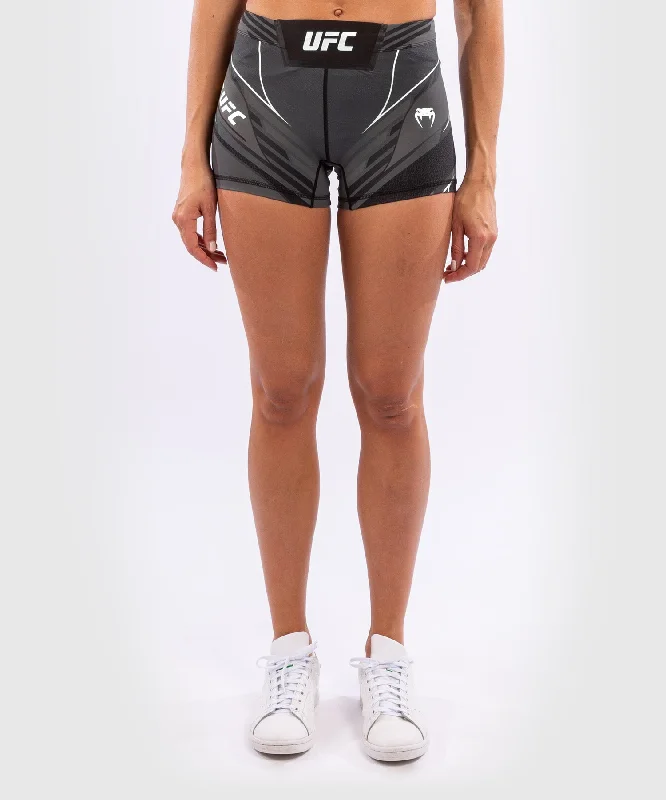 Men's checkered pattern wool shorts for a stylish winter layering optionShort de Vale tudo Femme UFC Venum Authentic Fight Night - Coupe Courte - Noir Men's checkered pattern wool shorts for a stylish winter layering optionShort de Vale tudo Femme UFC Venum Authentic Fight Night - Coupe Courte - Noir