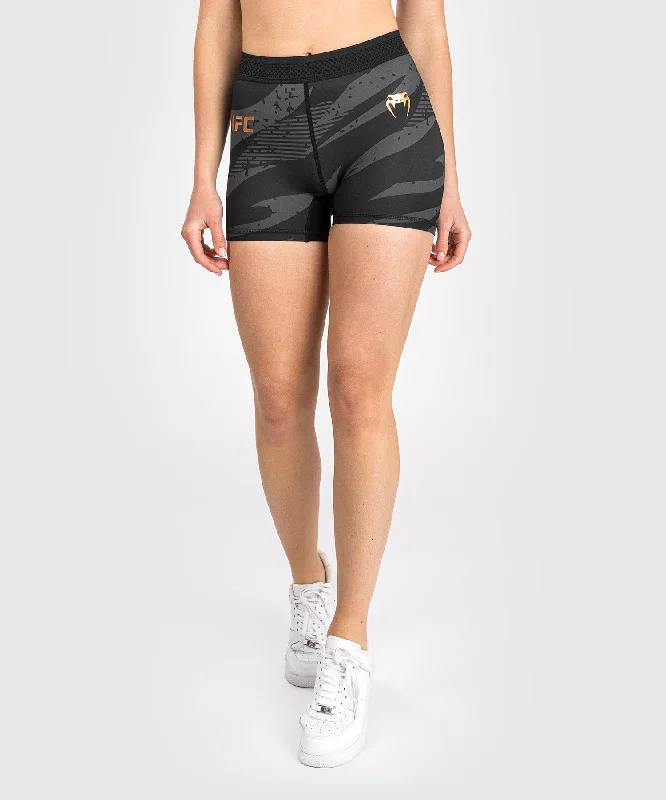 Men's flat - front chino shorts for semi - formal summer eventsShort de Vale Tudo pour Femmes UFC Adrenaline by Venum Fight Week - Urban Camo Men's flat - front chino shorts for semi - formal summer eventsShort de Vale Tudo pour Femmes UFC Adrenaline by Venum Fight Week - Urban Camo