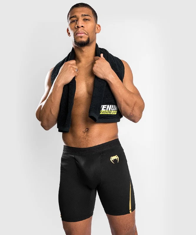 Men's adjustable - length convertible shorts for versatile useShort de Vale Tudo Venum Tempest 2.0 – Noir/Or