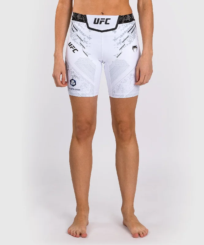 Men's flat - front chino shorts for semi - formal summer eventsShorts Vale Tudo Long Fit pour Femmes UFC Adrenaline by Venum Authentic Fight Night - White Men's flat - front chino shorts for semi - formal summer eventsShorts Vale Tudo Long Fit pour Femmes UFC Adrenaline by Venum Authentic Fight Night - White