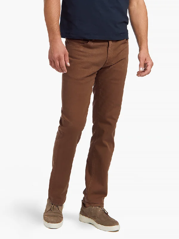 Men's Low - Rise Jeans in a Light Wash for a Casual and Youthful LookSlim Mercer Jeans Men's Low - Rise Jeans in a Light Wash for a Casual and Youthful LookSlim Mercer Jeans