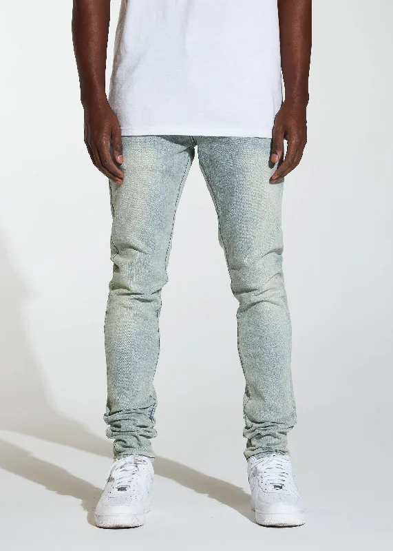 Men's Colored Jeans in Burgundy for a Bold and Fashion - Forward LookAtlantic Denim (Light Wash) Men's Colored Jeans in Burgundy for a Bold and Fashion - Forward LookAtlantic Denim (Light Wash)