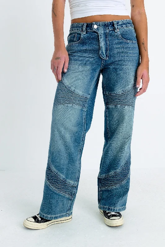 Plus Size Men's Relaxed Fit Jeans with a Faded Wash for a Vintage - Inspired LookAuto Low Rise Dad Jean Plus Size Men's Relaxed Fit Jeans with a Faded Wash for a Vintage - Inspired LookAuto Low Rise Dad Jean