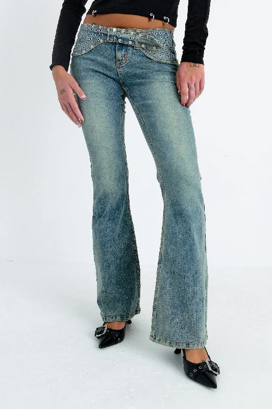 Men's Colored Jeans in Burgundy for a Bold and Fashion - Forward LookCharlotte Bootcut Jean Men's Colored Jeans in Burgundy for a Bold and Fashion - Forward LookCharlotte Bootcut Jean