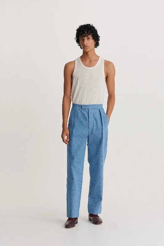 Plus Size Men's Bootcut Jeans with a Belt Loop Upgrade for a Stylish TouchClassic Pleat Trouser Plus Size Men's Bootcut Jeans with a Belt Loop Upgrade for a Stylish TouchClassic Pleat Trouser