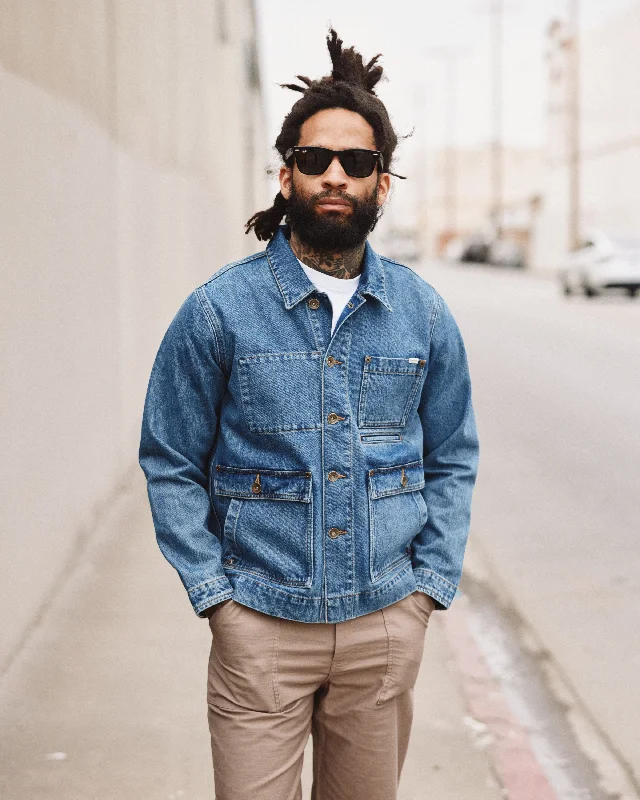 Men's Jeans with a Hidden Coin Pocket for Added ConvenienceColmore Chore Jacket - Washed Denim Men's Jeans with a Hidden Coin Pocket for Added ConvenienceColmore Chore Jacket - Washed Denim