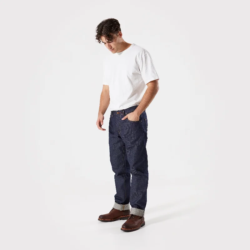 Plus Size Men's Bootcut Jeans with a Relaxed Waist for a Classic and Comfortable FitThe V-Fit - Italian Selvedge Plus Size Men's Bootcut Jeans with a Relaxed Waist for a Classic and Comfortable FitThe V-Fit - Italian Selvedge