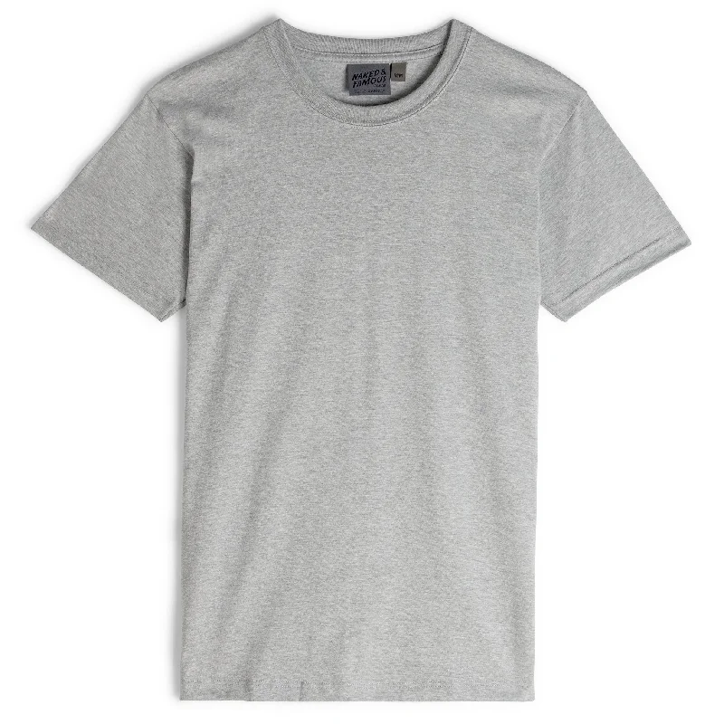 Men's Jeans with a Button - Fly for a Traditional and Classic AestheticCircular Knit T-Shirt - Heather Grey Men's Jeans with a Button - Fly for a Traditional and Classic AestheticCircular Knit T-Shirt - Heather Grey