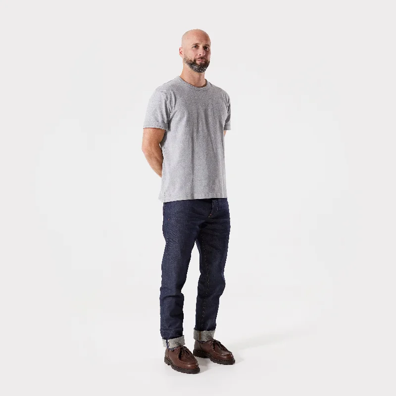Men's Low - Rise Jeans in a Light Wash for a Casual and Youthful LookThe SlimR - Slim Tapered Fit - Italian Selvedge. Men's Low - Rise Jeans in a Light Wash for a Casual and Youthful LookThe SlimR - Slim Tapered Fit - Italian Selvedge.
