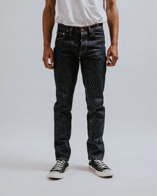 Men's Stretch Jeans with a Moisture - Wicking Lining for Active LifestylesThe SlimR - Slim Tapered - Organic Denim. Men's Stretch Jeans with a Moisture - Wicking Lining for Active LifestylesThe SlimR - Slim Tapered - Organic Denim.