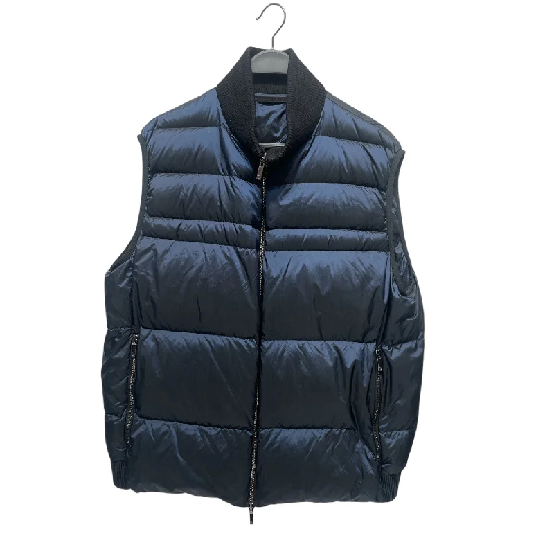 Waterproof men jackets with taped seams for heavy rain protectionGIORGIO ARMANI/Fleece Jkt/56/Nylon/NVY/Puffer Vest Waterproof men jackets with taped seams for heavy rain protectionGIORGIO ARMANI/Fleece Jkt/56/Nylon/NVY/Puffer Vest