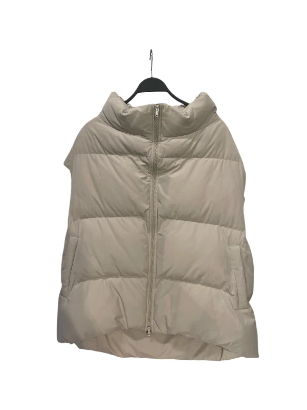 Tailored men jackets to pair with formal trousers for business meetingsBALENCIAGA/Puffer Vest/S/Nylon/CRM/ Tailored men jackets to pair with formal trousers for business meetingsBALENCIAGA/Puffer Vest/S/Nylon/CRM/