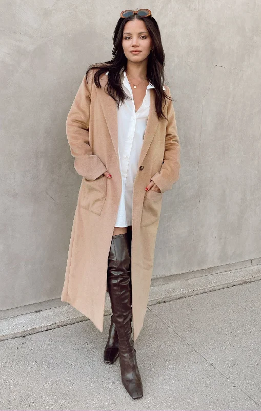Slim - fit leather men jackets with a distressed finish for a rugged lookAmsterdam Jacket ~ Brushed Cognac Slim - fit leather men jackets with a distressed finish for a rugged lookAmsterdam Jacket ~ Brushed Cognac