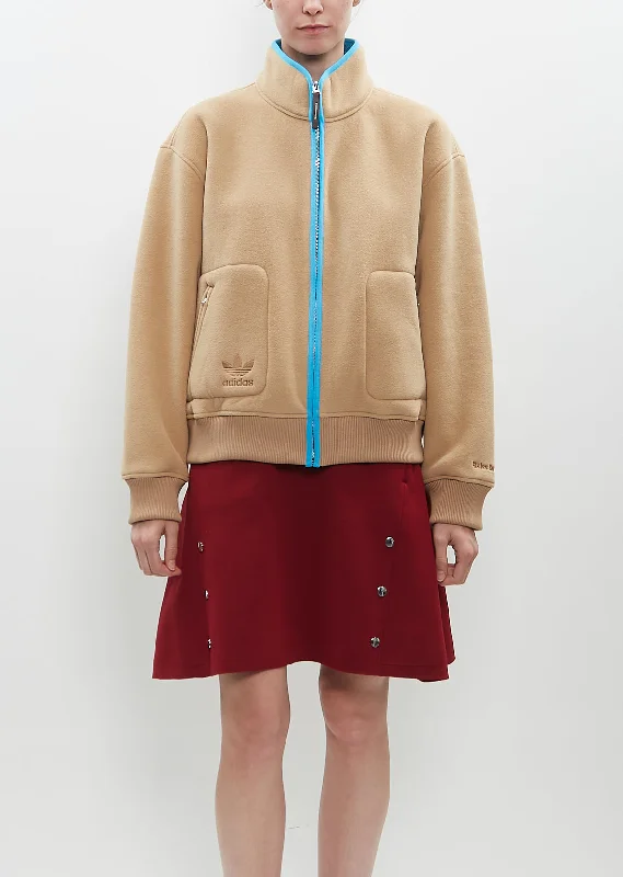 Hooded men jackets with a detachable faux - fur trim for added warmthFleece Jacket