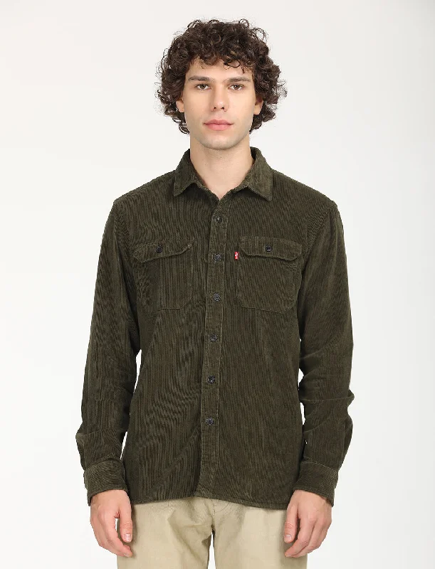 Men jackets with a media - friendly pocket for easy access to gadgetsMen's Solid Olive Spread Collar Shacket Men jackets with a media - friendly pocket for easy access to gadgetsMen's Solid Olive Spread Collar Shacket