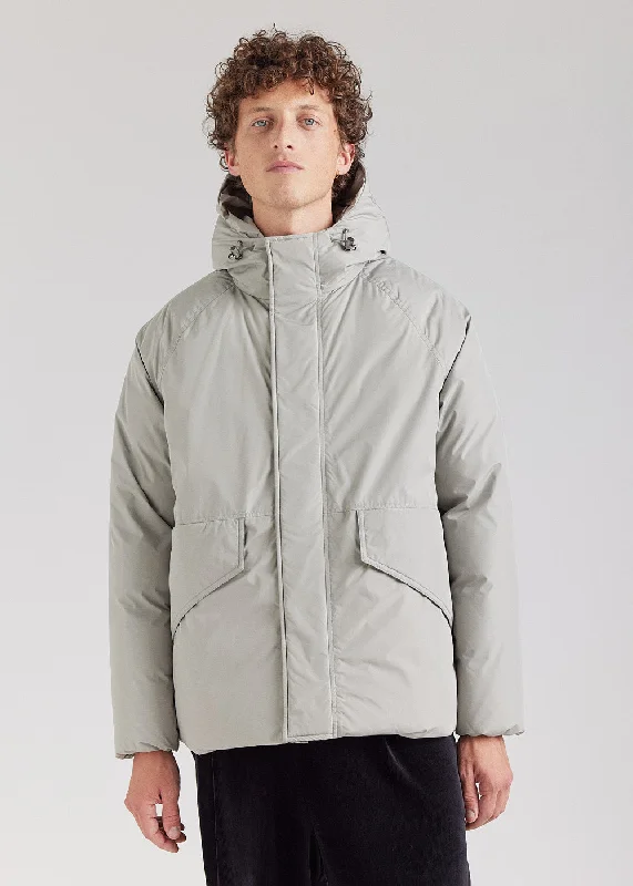 Corduroy men jackets in earthy tones for a rustic charmParka courte homme Pyrenex Covert en duvet naturel Willow Grey Corduroy men jackets in earthy tones for a rustic charmParka courte homme Pyrenex Covert en duvet naturel Willow Grey
