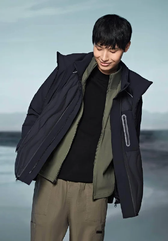 Plus - size men jackets with adjustable drawstrings for a comfortable fitShort Goose Down Jacket Plus - size men jackets with adjustable drawstrings for a comfortable fitShort Goose Down Jacket