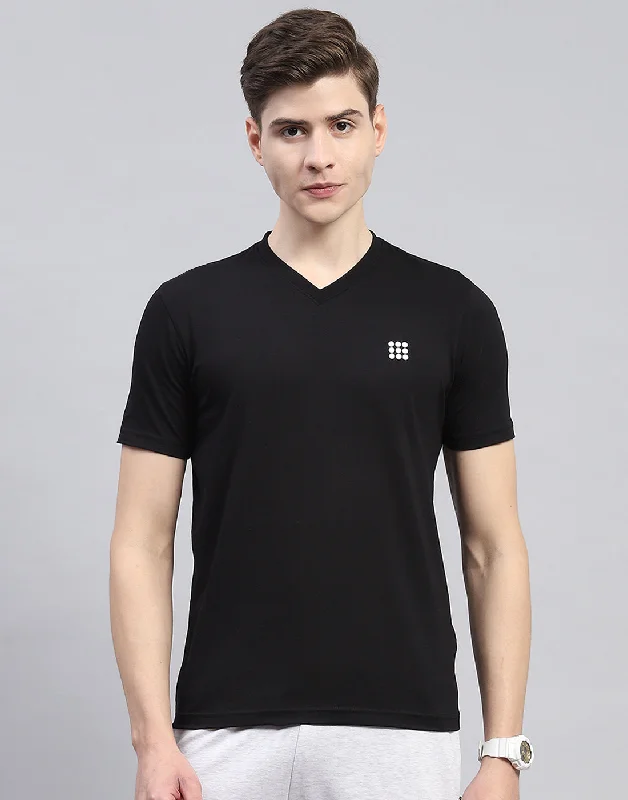 Men's tie - dye t - shirts with a bohemian styleMen Black Solid V Neck Half Sleeve T-Shirt Men's tie - dye t - shirts with a bohemian styleMen Black Solid V Neck Half Sleeve T-Shirt