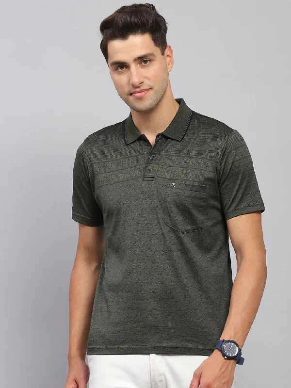 Men's short - sleeve linen t - shirts for summer beach outingsMen Olive Self Design Collar Half Sleeve T-Shirt Men's short - sleeve linen t - shirts for summer beach outingsMen Olive Self Design Collar Half Sleeve T-Shirt
