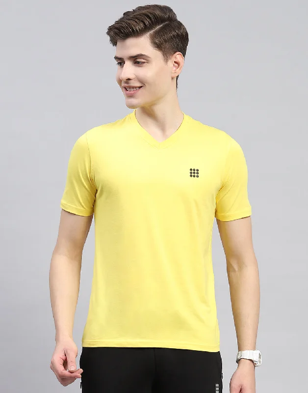 Men's organic cotton crew - neck t - shirts for everyday comfortMen Yellow Solid V Neck Half Sleeve T-Shirt