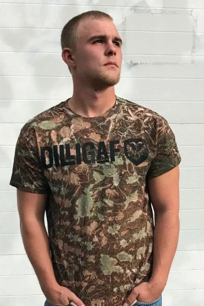 Men's ribbed t - shirts with a textured finish for added styleDilligaf Camo Classic Tee