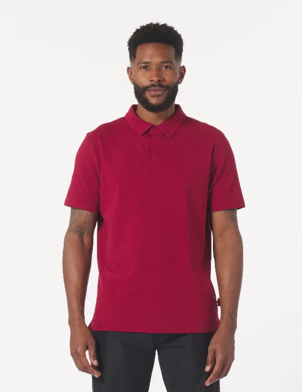 Men's polo t - shirts with a contrast collar for a preppy lookEagle Pique Polo: Cardinal